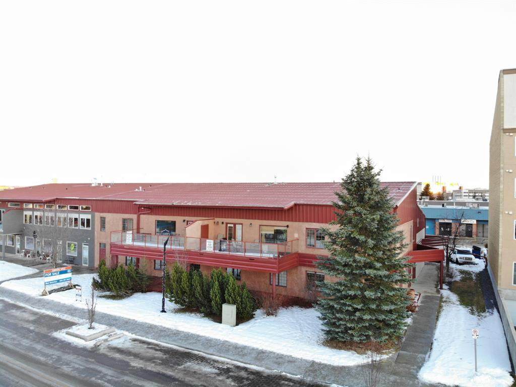 5589 47 Street - Photo 1