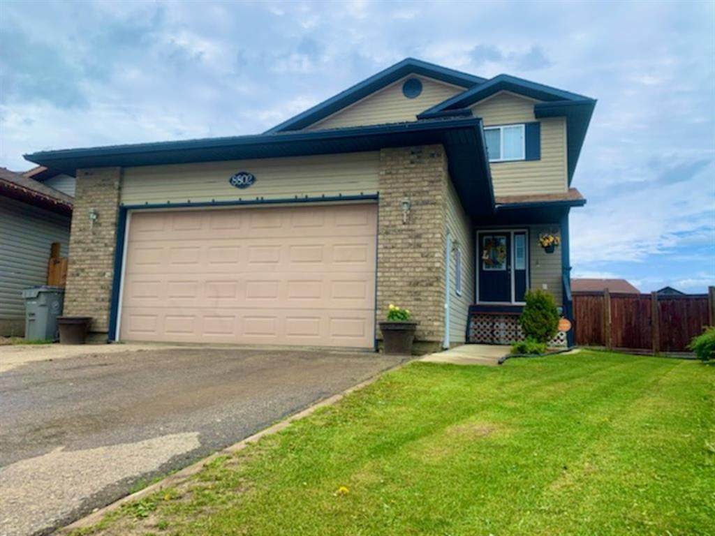 8802 61 Avenue - Photo 1
