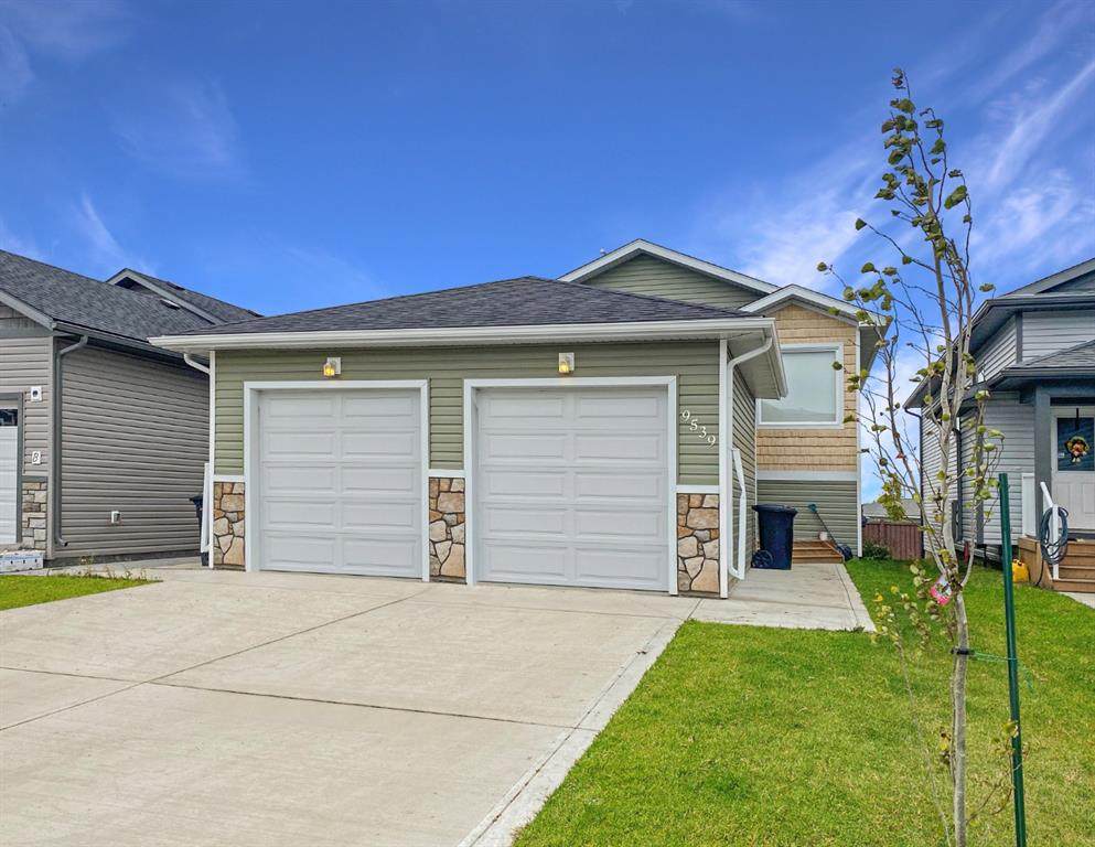 9539 113 Avenue - Photo 1