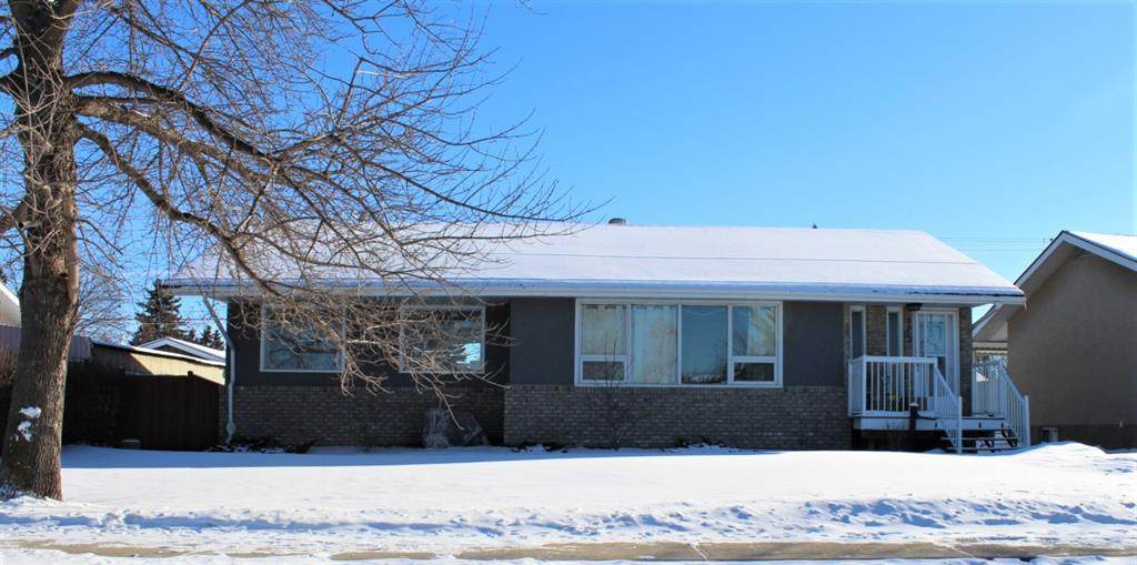5625 48 Avenue Crescent - Photo 1