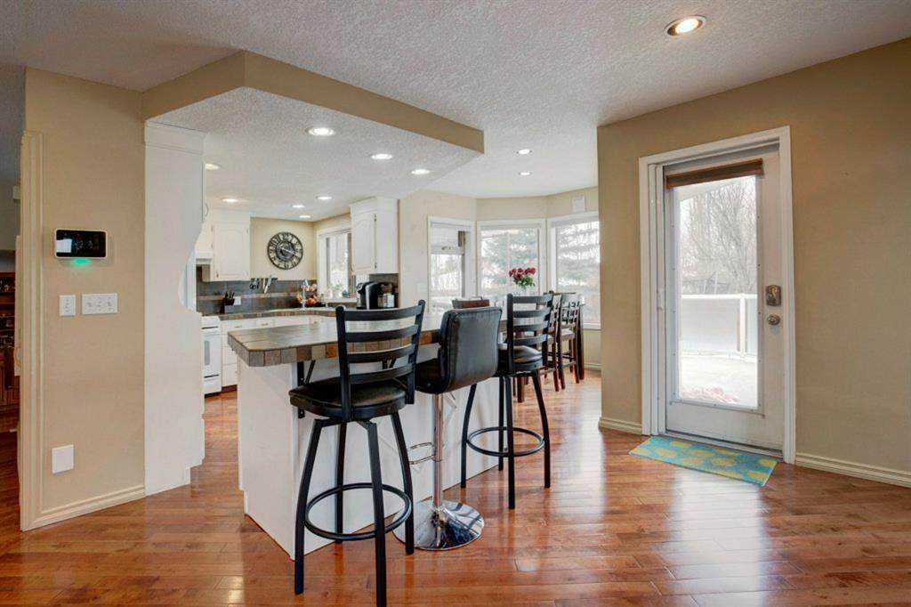 129 Sunset Place - Photo 1