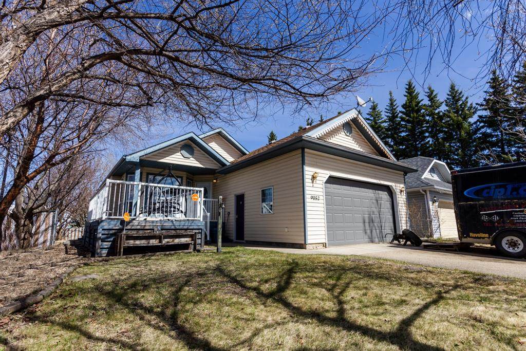 9052 67 Avenue - Photo 1