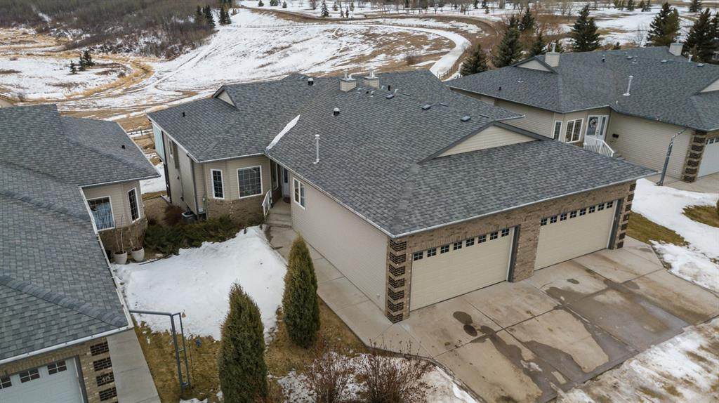 5405 39 Avenue - Photo 1