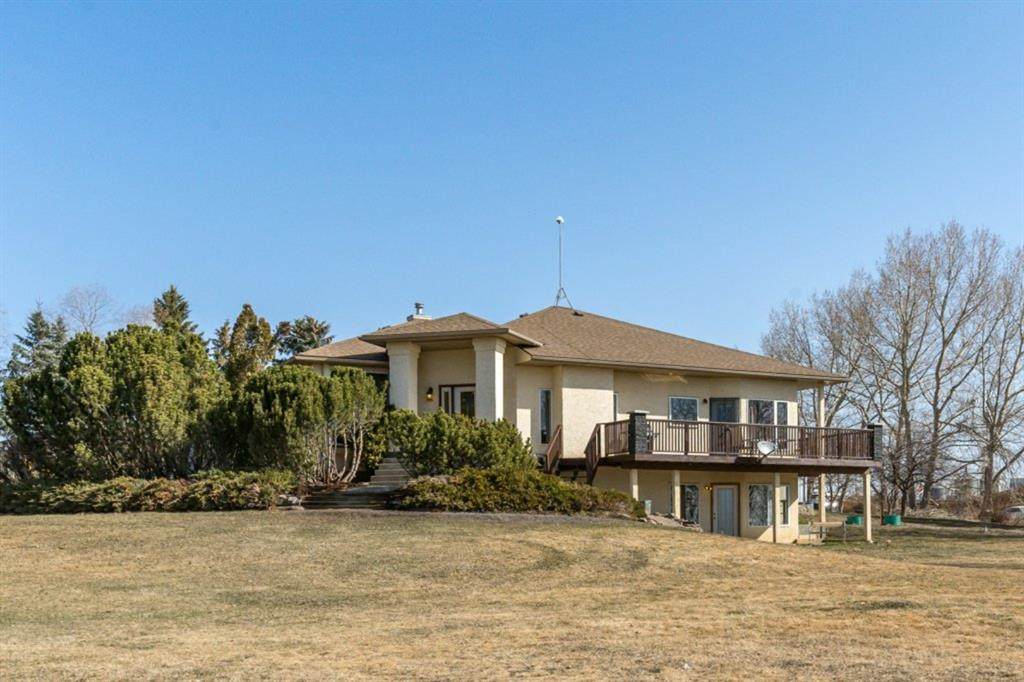 234051 Range Road 242 - Photo 1