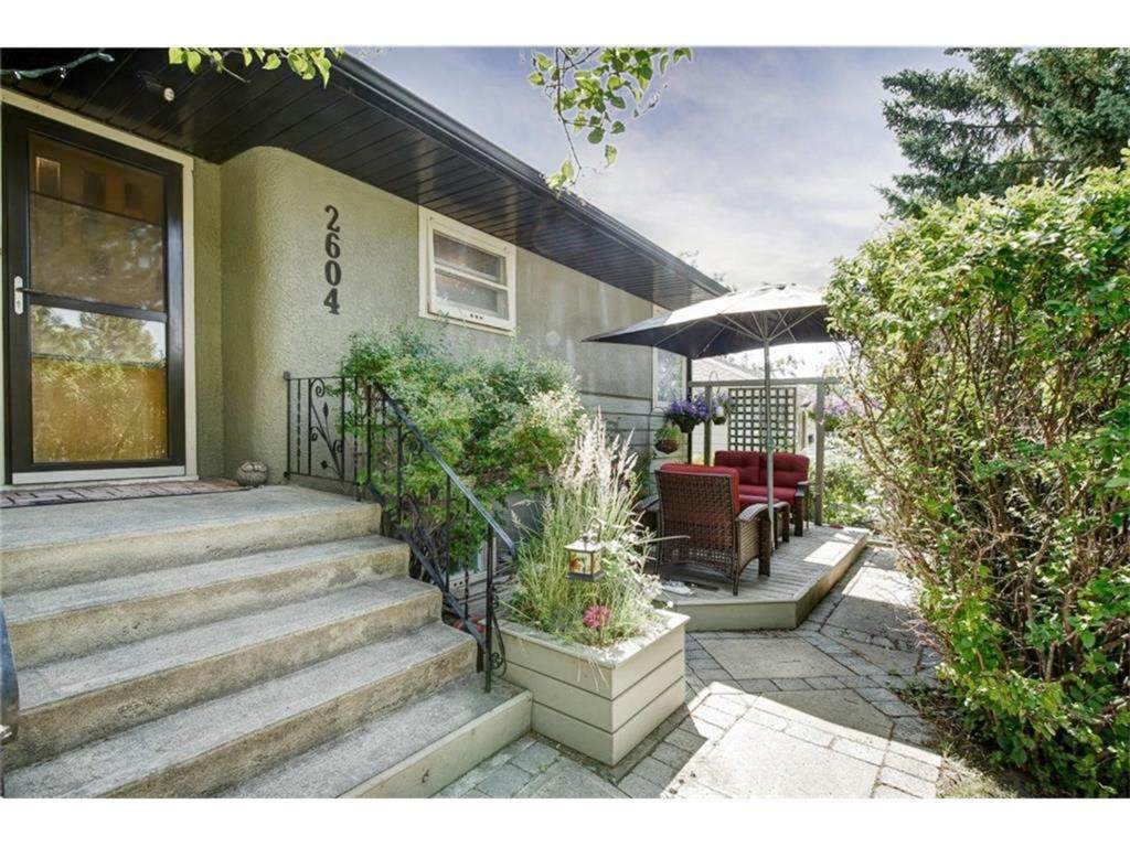 2604 18 Street - Photo 1