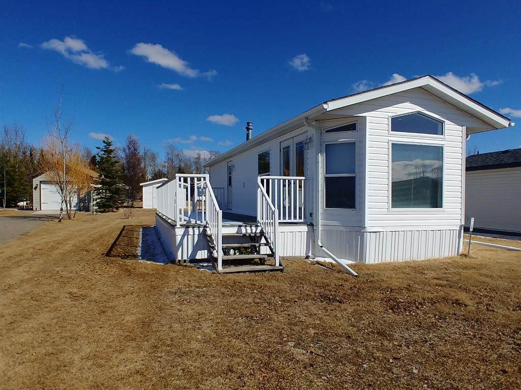 10046 Township Road 422 - Photo 1