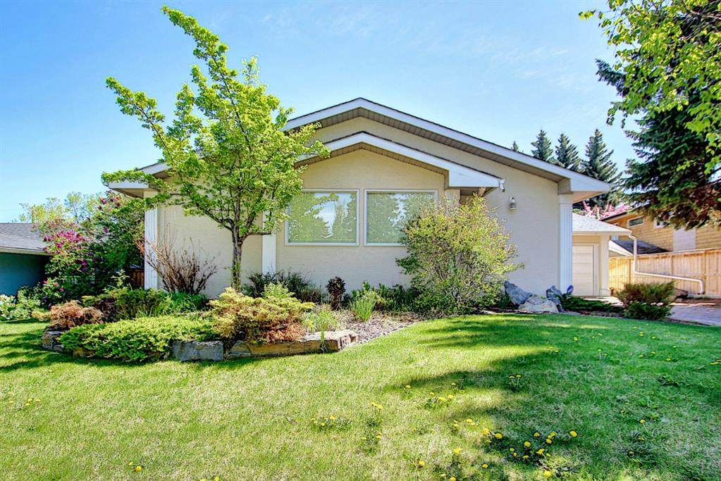 382 Wildwood Drive - Photo 1
