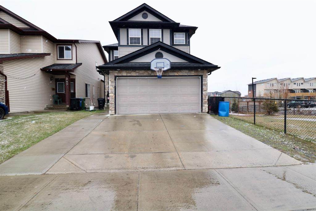 389 Saddlemont Boulevard - Photo 1