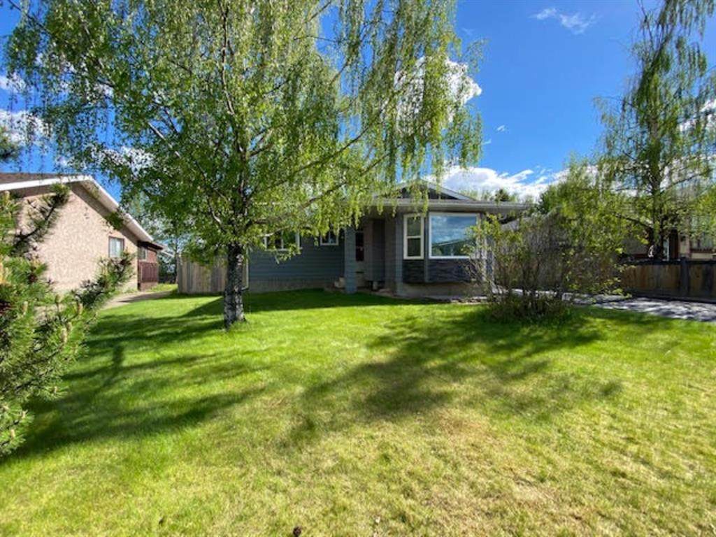 5711 9 Avenue - Photo 1