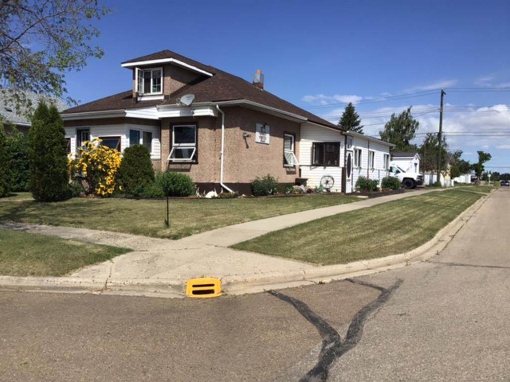 302 6 Avenue - Photo 1