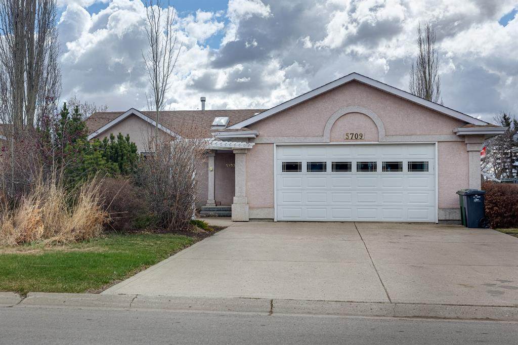 5709 51 Avenue - Photo 1