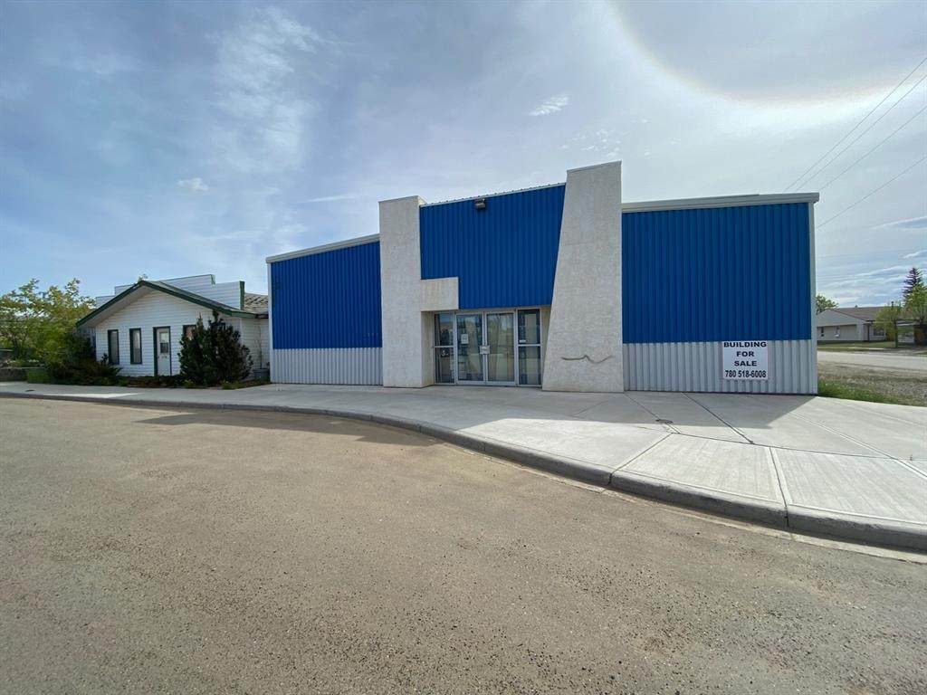 4705 50 Street - Photo 1
