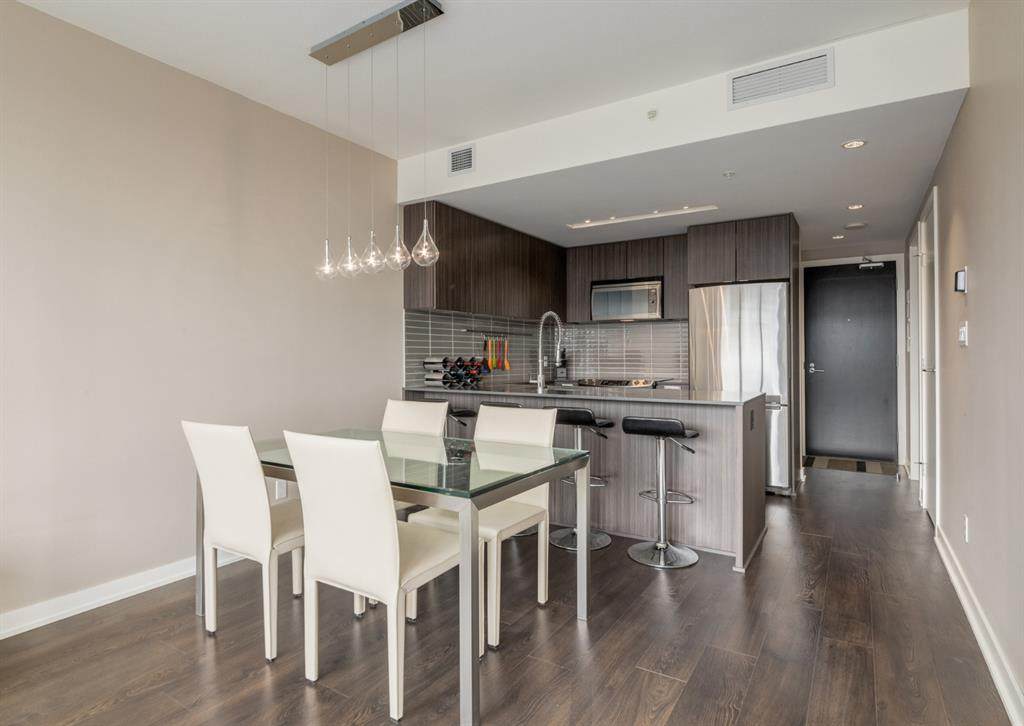 626 14 Avenue - Photo 1