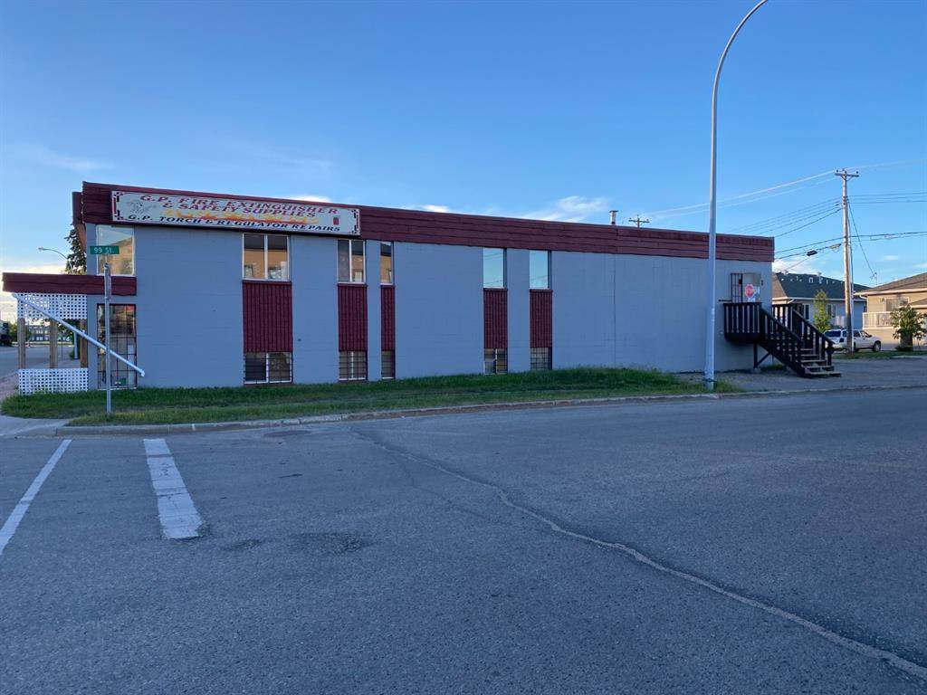 9835 97 Avenue - Photo 1