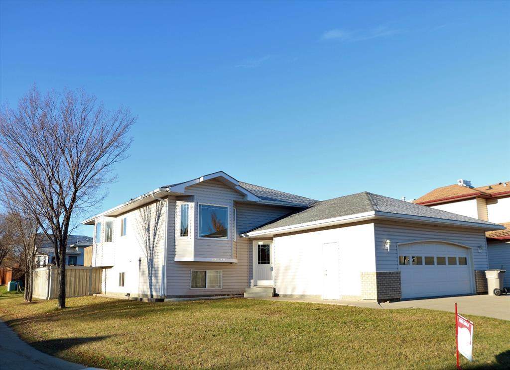 6602 98C Street - Photo 1
