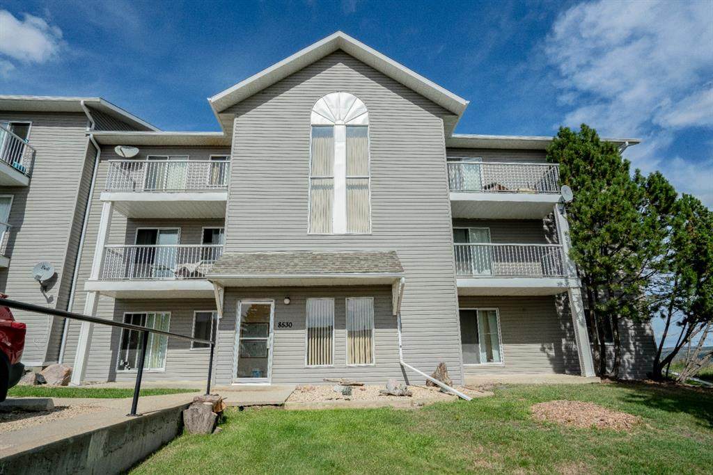 8520 99st - Photo 1
