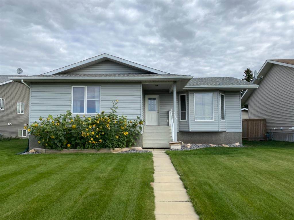 305 Railway Avenue - Photo 1