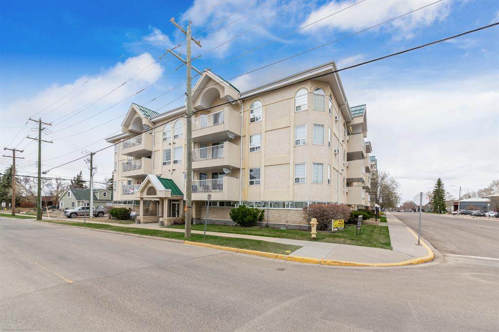 5120 49 Street - Photo 1