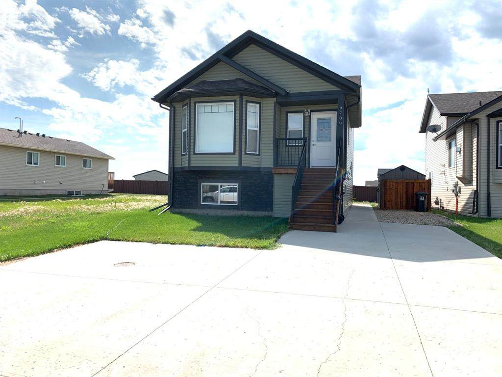 9709 113 Avenue - Photo 1