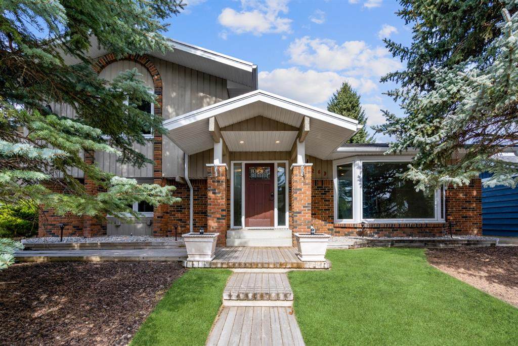 263 Parkside Crescent - Photo 1