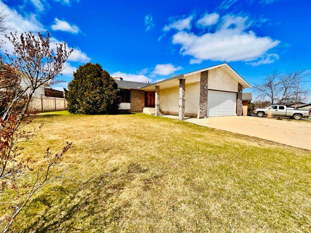 121 Wapiti Crescent - Photo 1