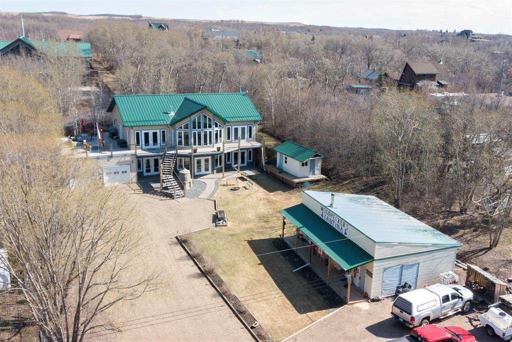 11 Aimie Avenue - Photo 1