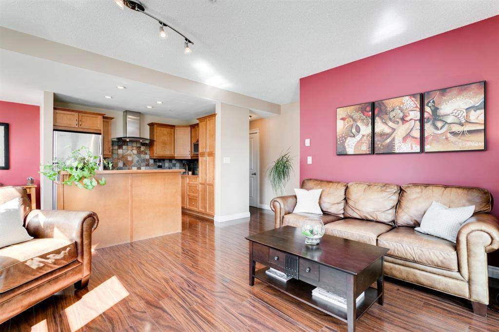 716 5 Street - Photo 1
