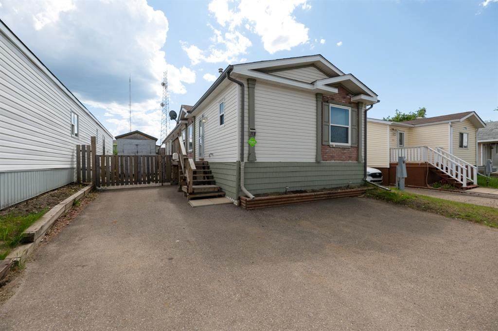 113 Grandview Crescent - Photo 1