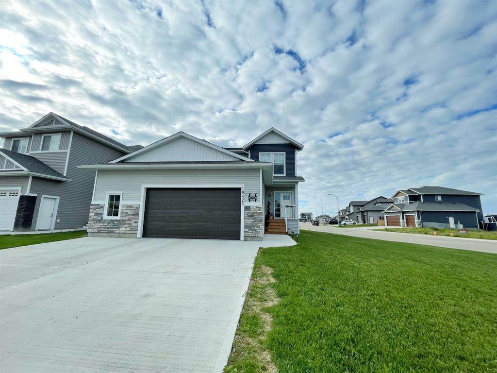 10425 130 Avenue - Photo 1