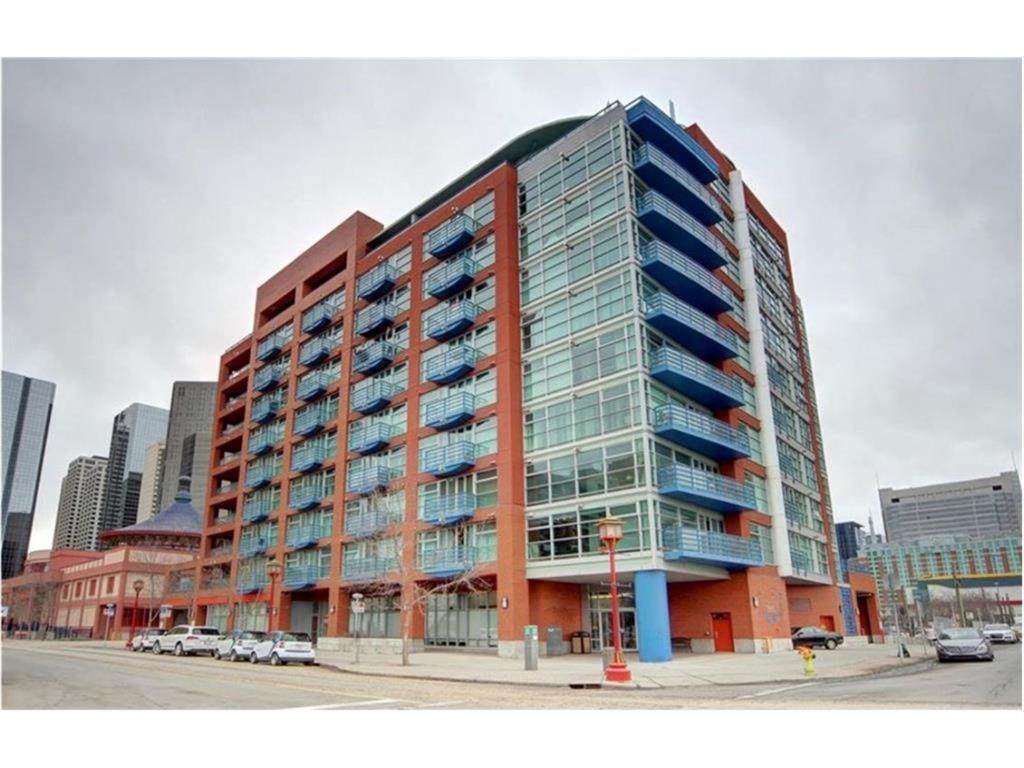 205 Riverfront Avenue - Photo 1