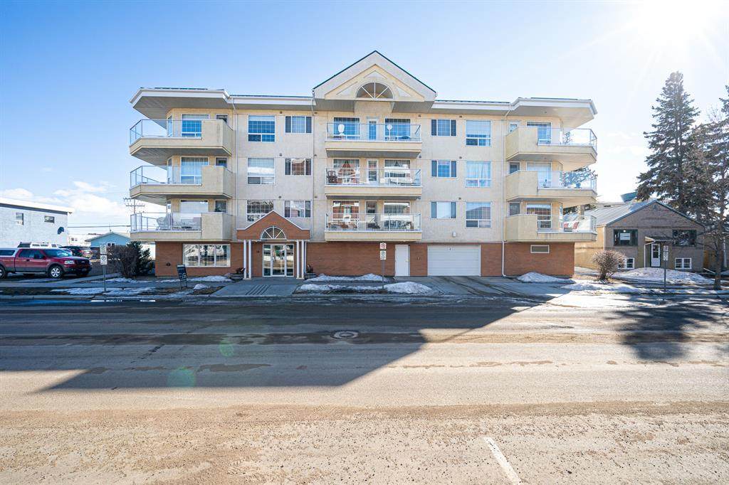 5117 50 Street - Photo 1