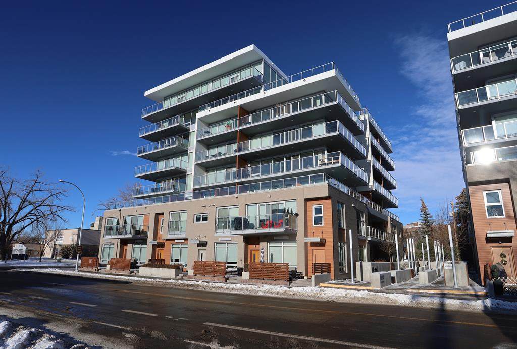 1234 5 Avenue - Photo 1