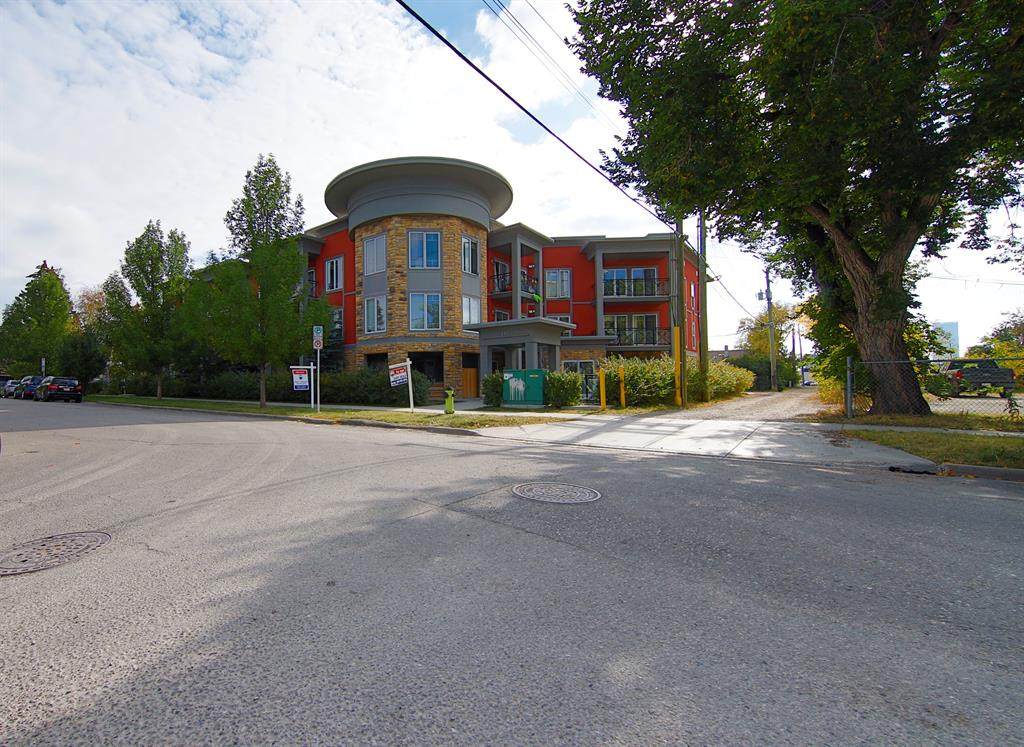 117 19 Avenue - Photo 1