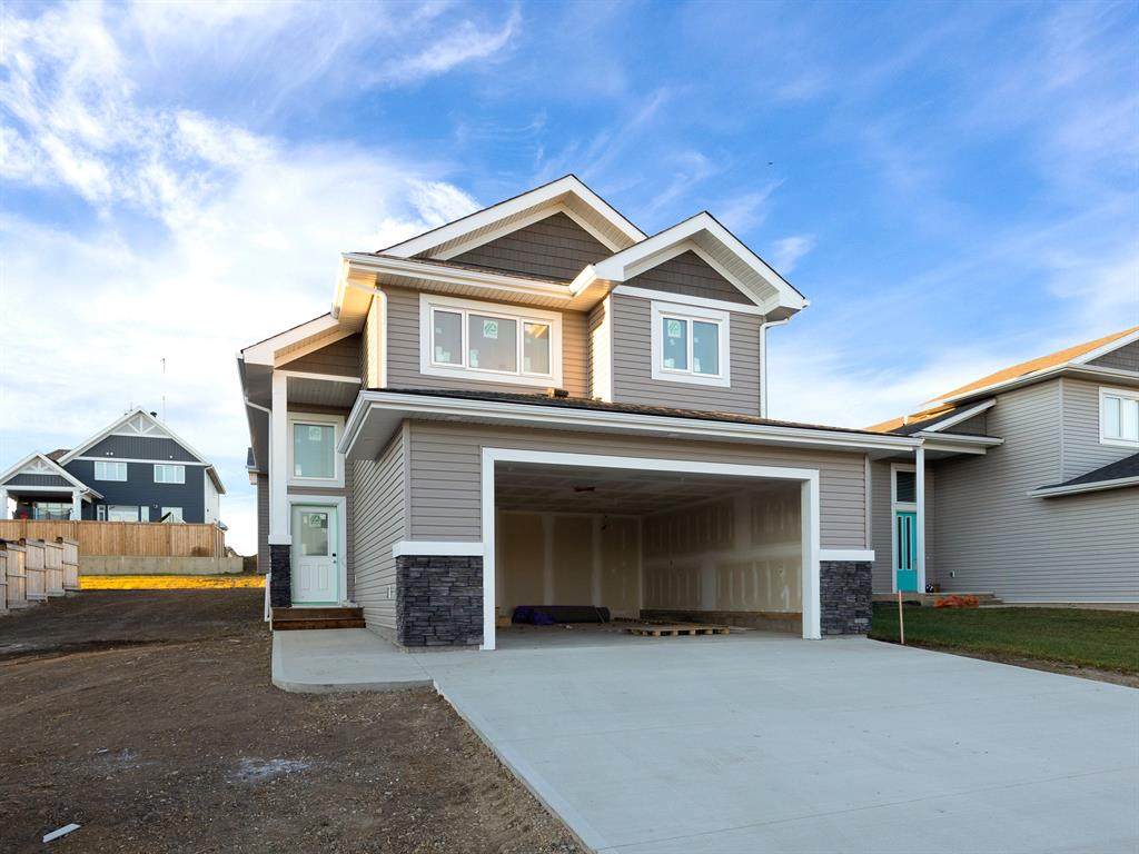 180 Beaverglen Close - Photo 1