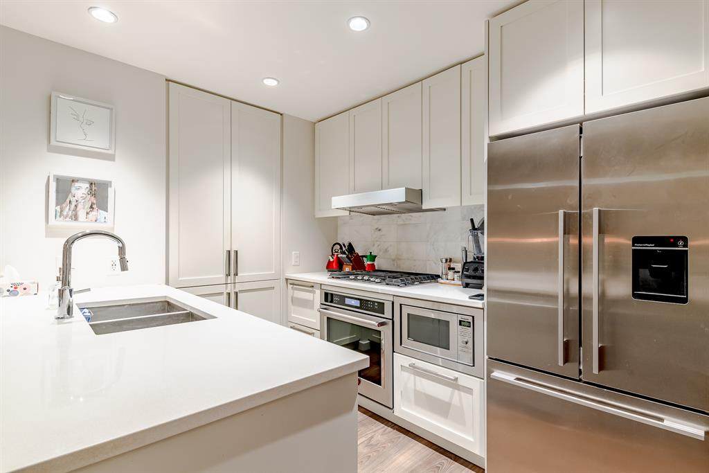 46 9 Street - Photo 1
