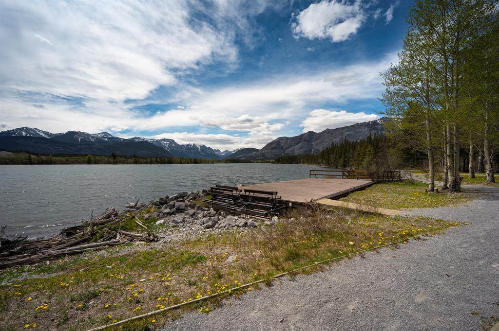 https://bt-photos.global.ssl.fastly.net/calgary/orig_boomver_1_A2106461-2.jpg