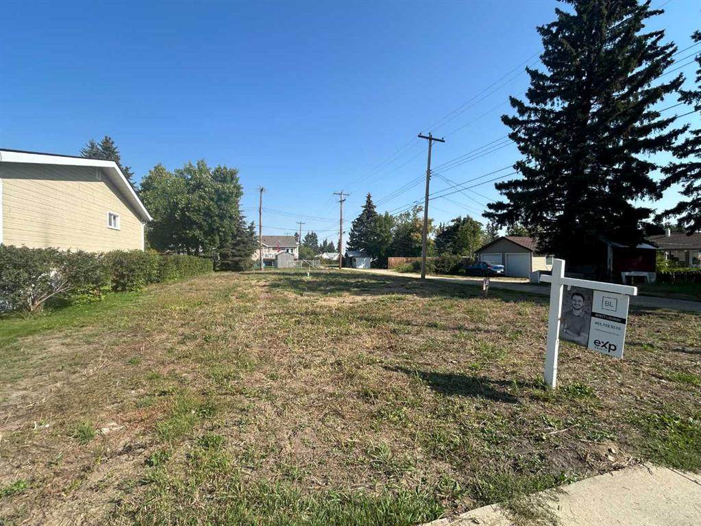5014 53rd Ave - Photo 1