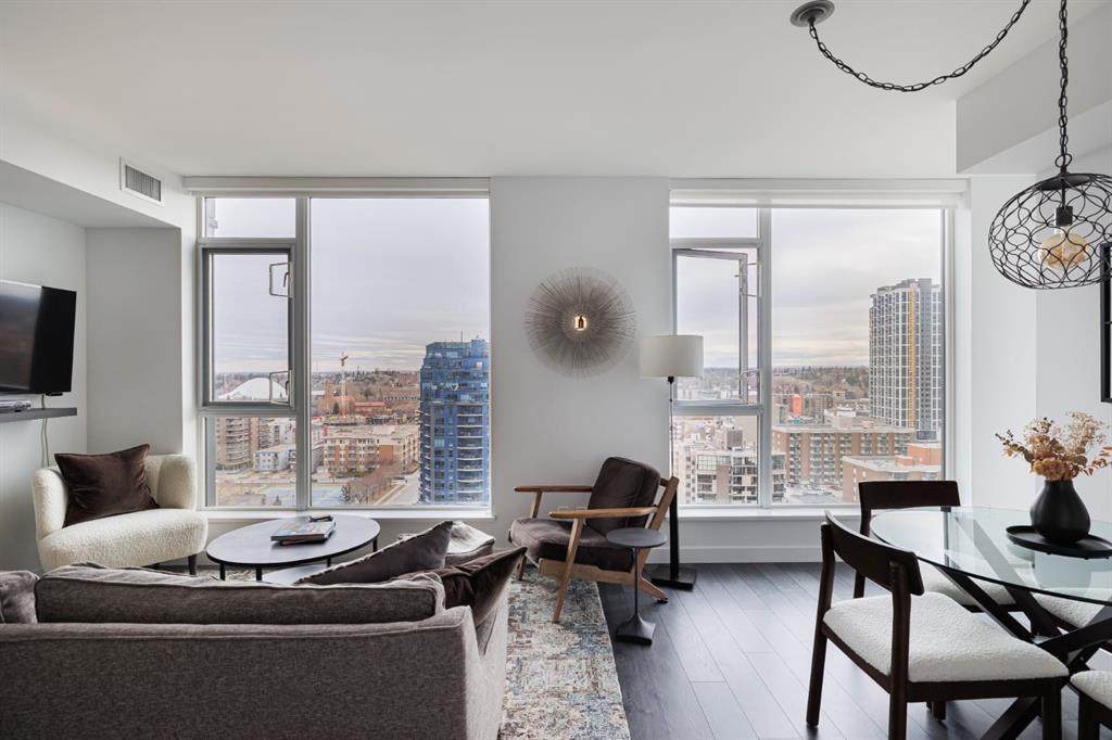 310 12 Avenue - Photo 1