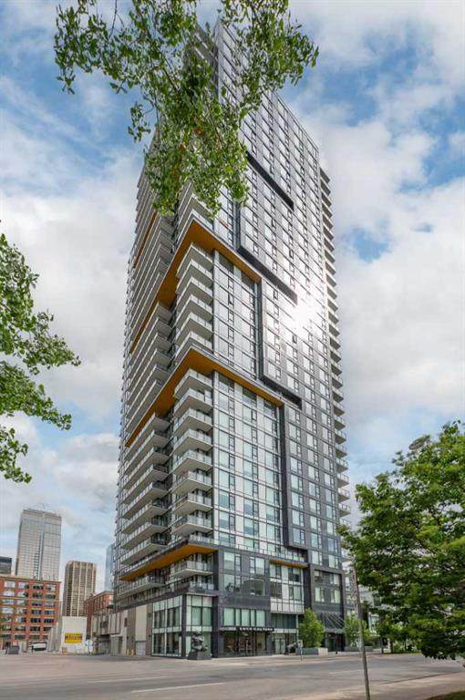 310 12 Avenue - Photo 1