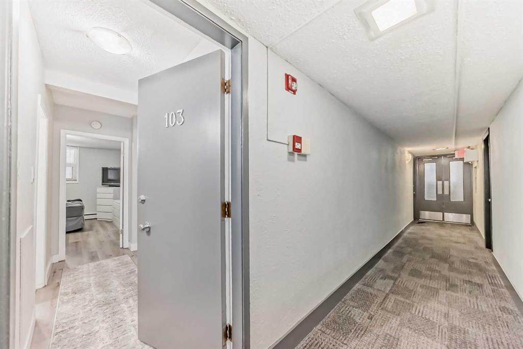 https://bt-photos.global.ssl.fastly.net/calgary/orig_boomver_2_A2213283-2.jpg