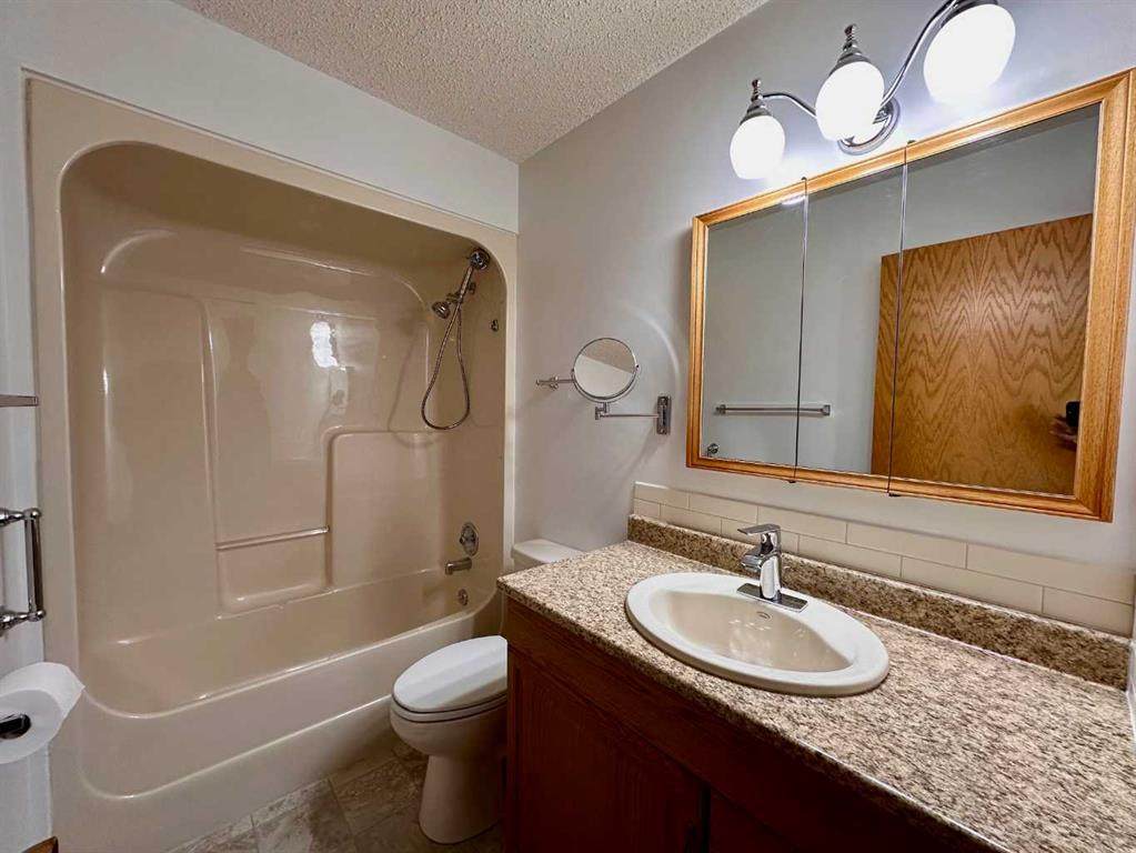 https://bt-photos.global.ssl.fastly.net/calgary/orig_boomver_2_A2214690-2.jpg