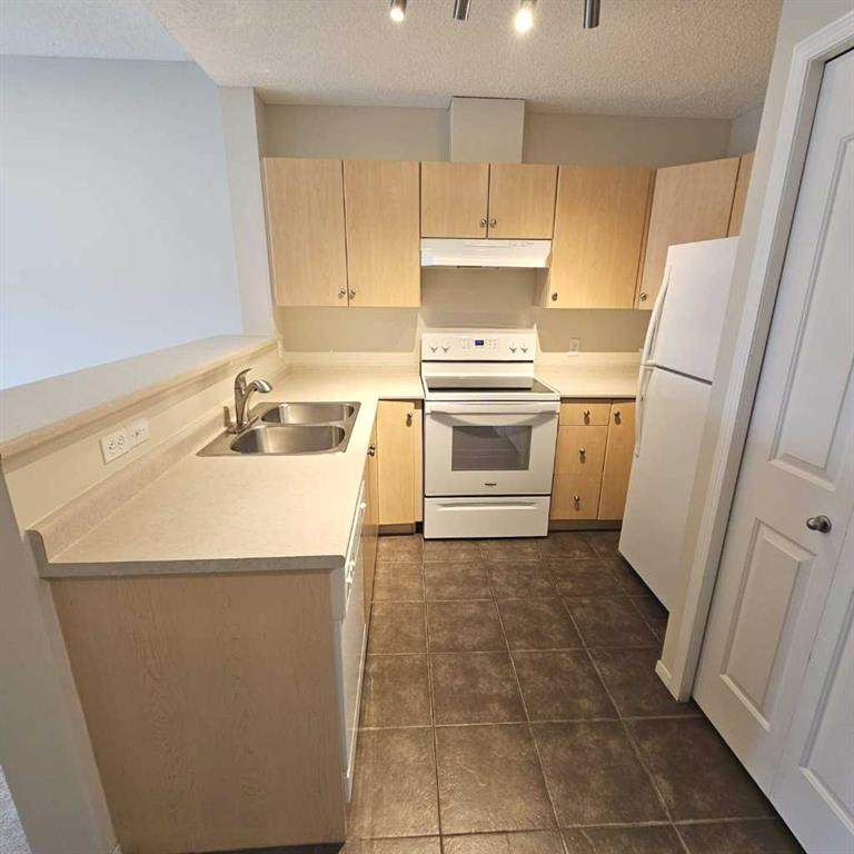 https://bt-photos.global.ssl.fastly.net/calgary/orig_boomver_1_A2217125-2.jpg