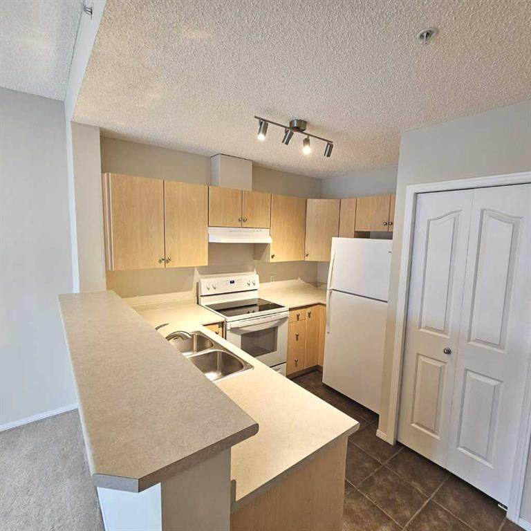 https://bt-photos.global.ssl.fastly.net/calgary/orig_boomver_1_A2217125-2.jpg