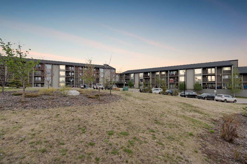 201 Abasand Drive - Photo 1