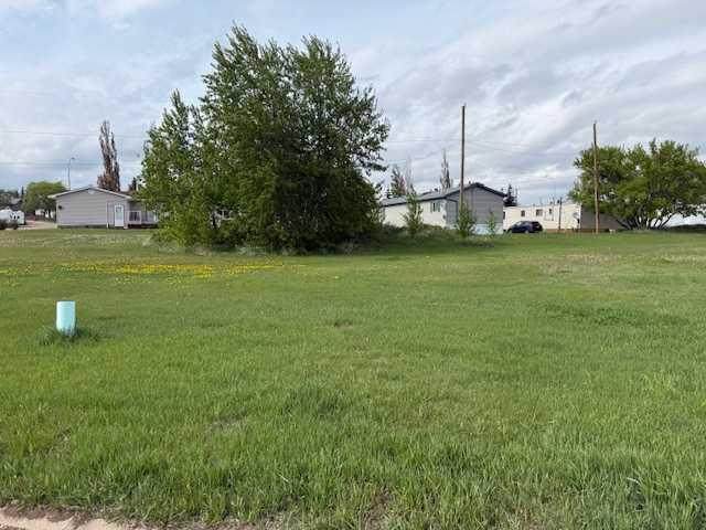 5012 45 Street - Photo 1