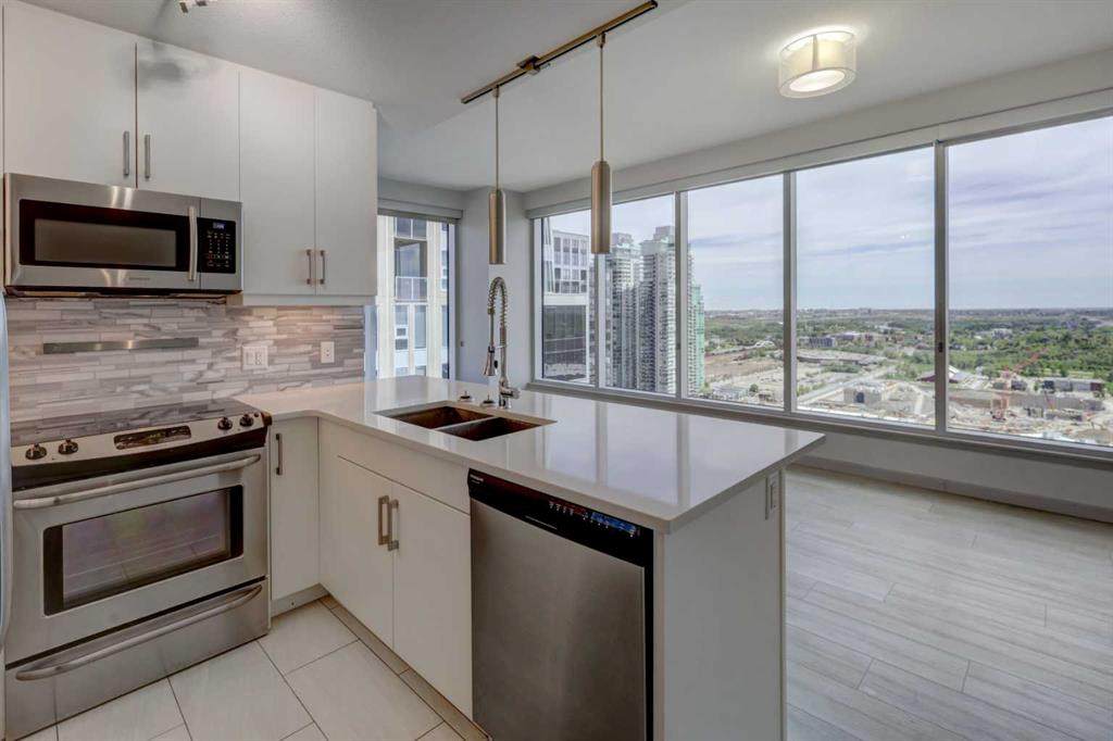 1320 1 Street - Photo 1