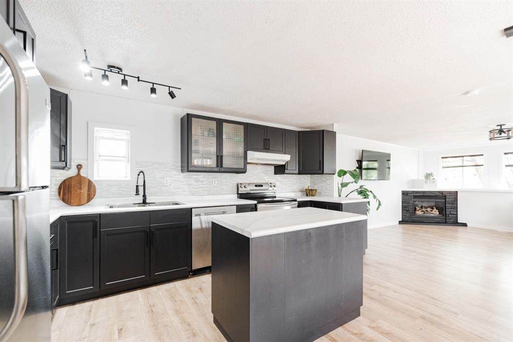 184 Gregoire Crescent - Photo 1
