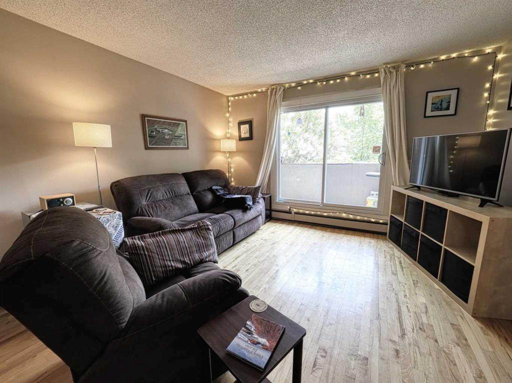 https://bt-photos.global.ssl.fastly.net/calgary/orig_boomver_2_A2227805-2.jpg