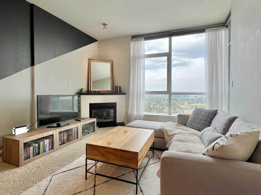 55 Spruce Place - Photo 1