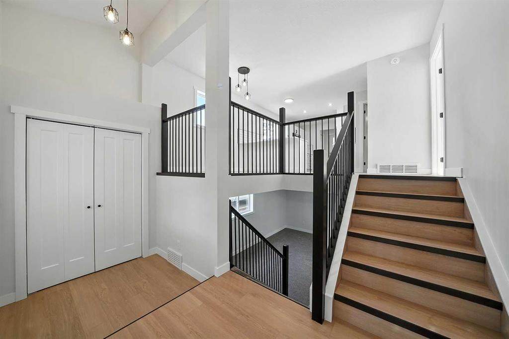 3732 47 Street - Photo 1